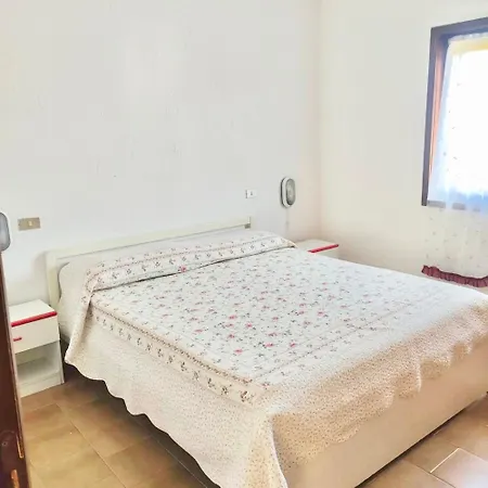 6 Beds With Sea View In Marinella Just 300 Mt From The Golfo Aranci