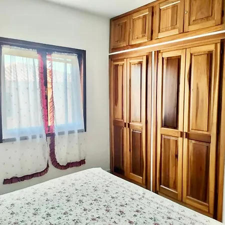 Appartement 6 Beds With Sea View In Marinella Just 300 Mt From The *