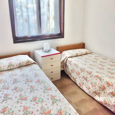 6 Beds With Sea View In Marinella Just 300 Mt From The * Golfo Aranci