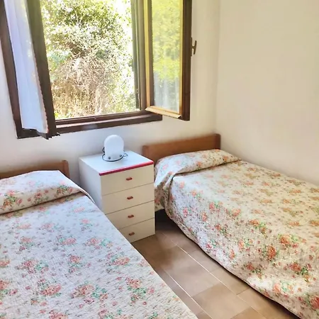 Apartment 6 Beds With Sea View In Marinella Just 300 Mt From The